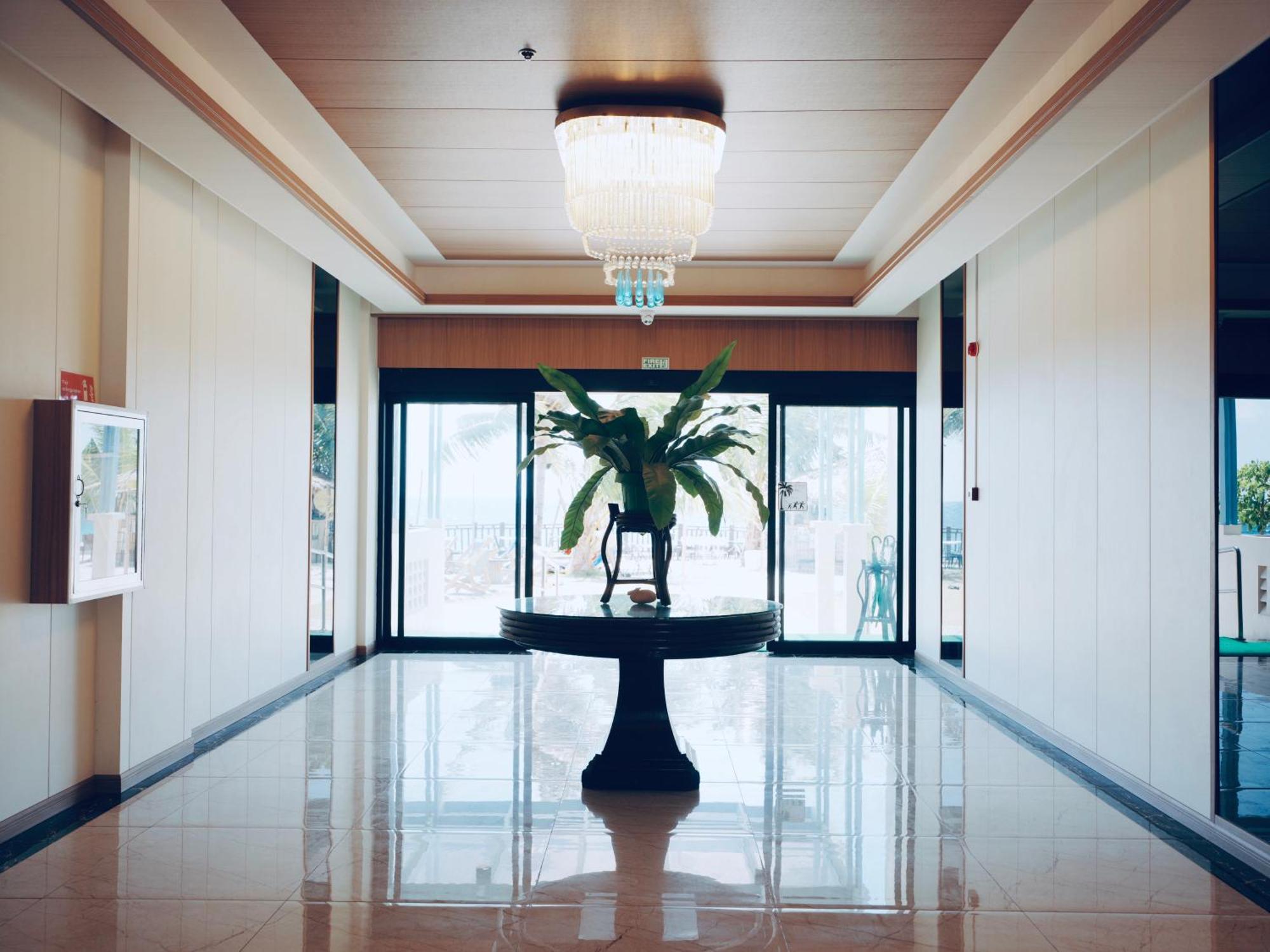 W Golf Resort Ослоб Экстерьер фото
